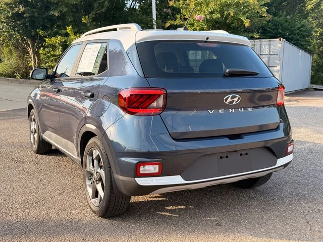 Used 2023 White Hyundai Limited image 3