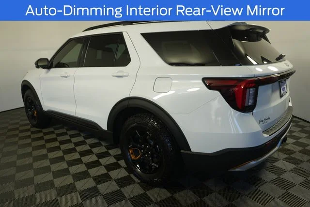 New 2027 Star White Metallic Tri-Coat Ford Tremor® image 21