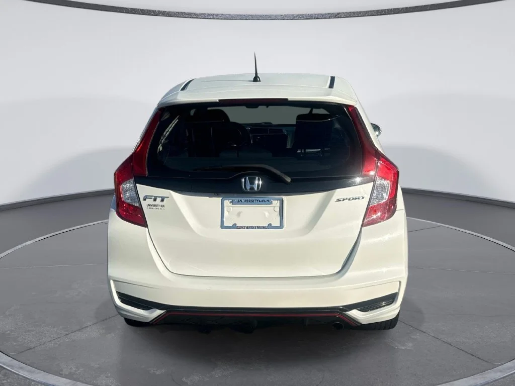 Used 2018  Honda Sport image 5