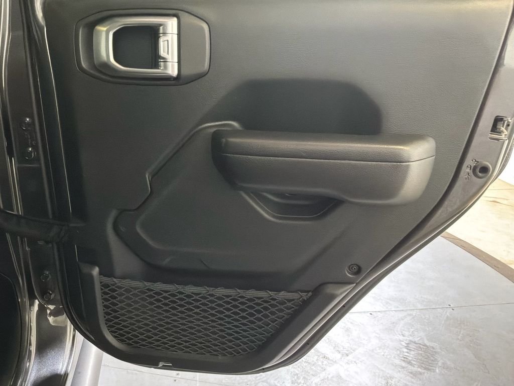 Used 2020 Gray Jeep Unlimited Sport S image 19