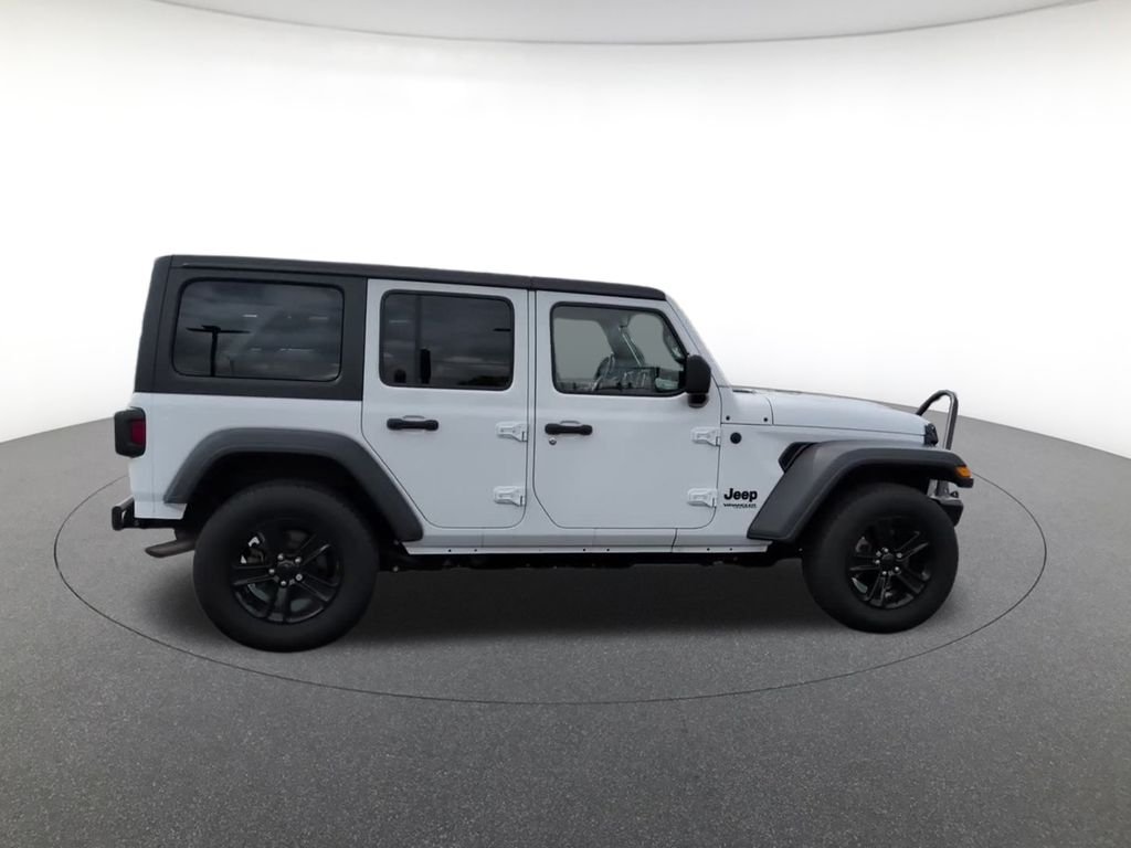 Used 2020 White Jeep Unlimited Sport Altitude image 5