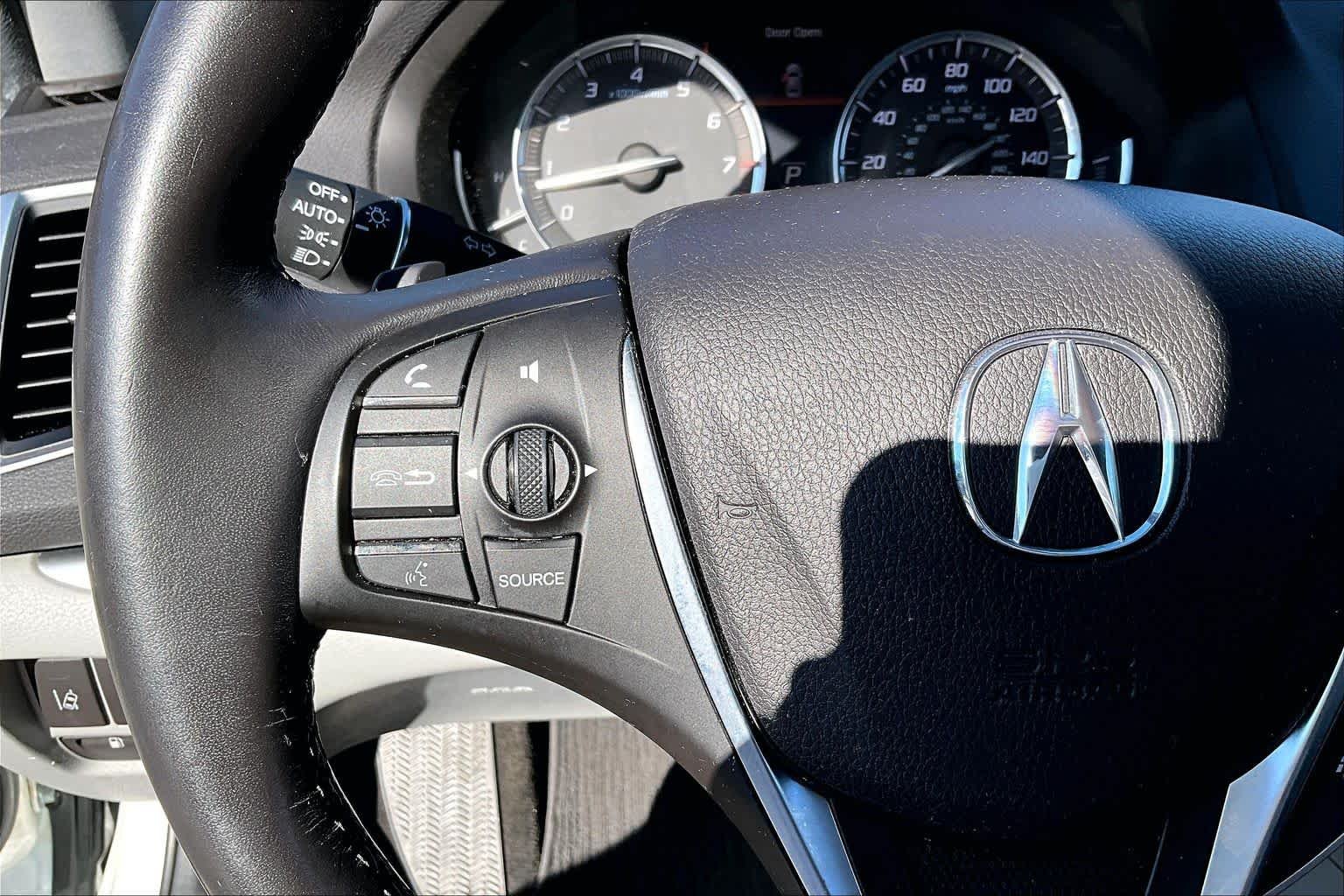 Used 2016 Bellanova White Pearl Acura V6 Tech image 32