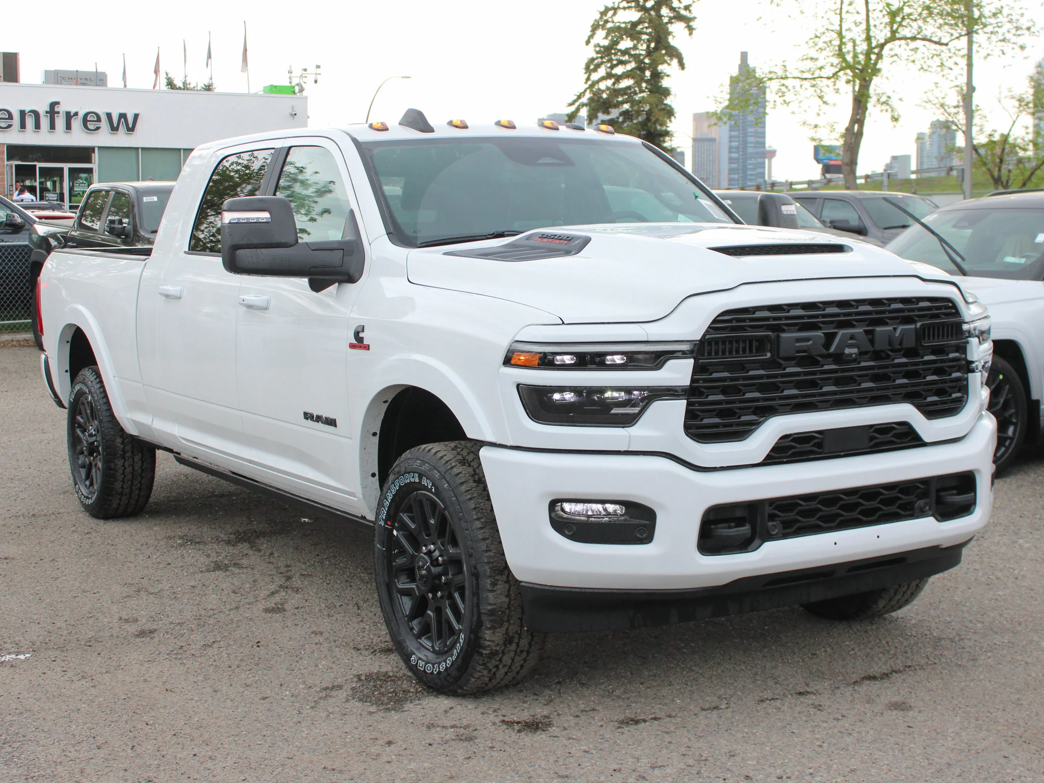 New 2026 White RAM Limited* image 8