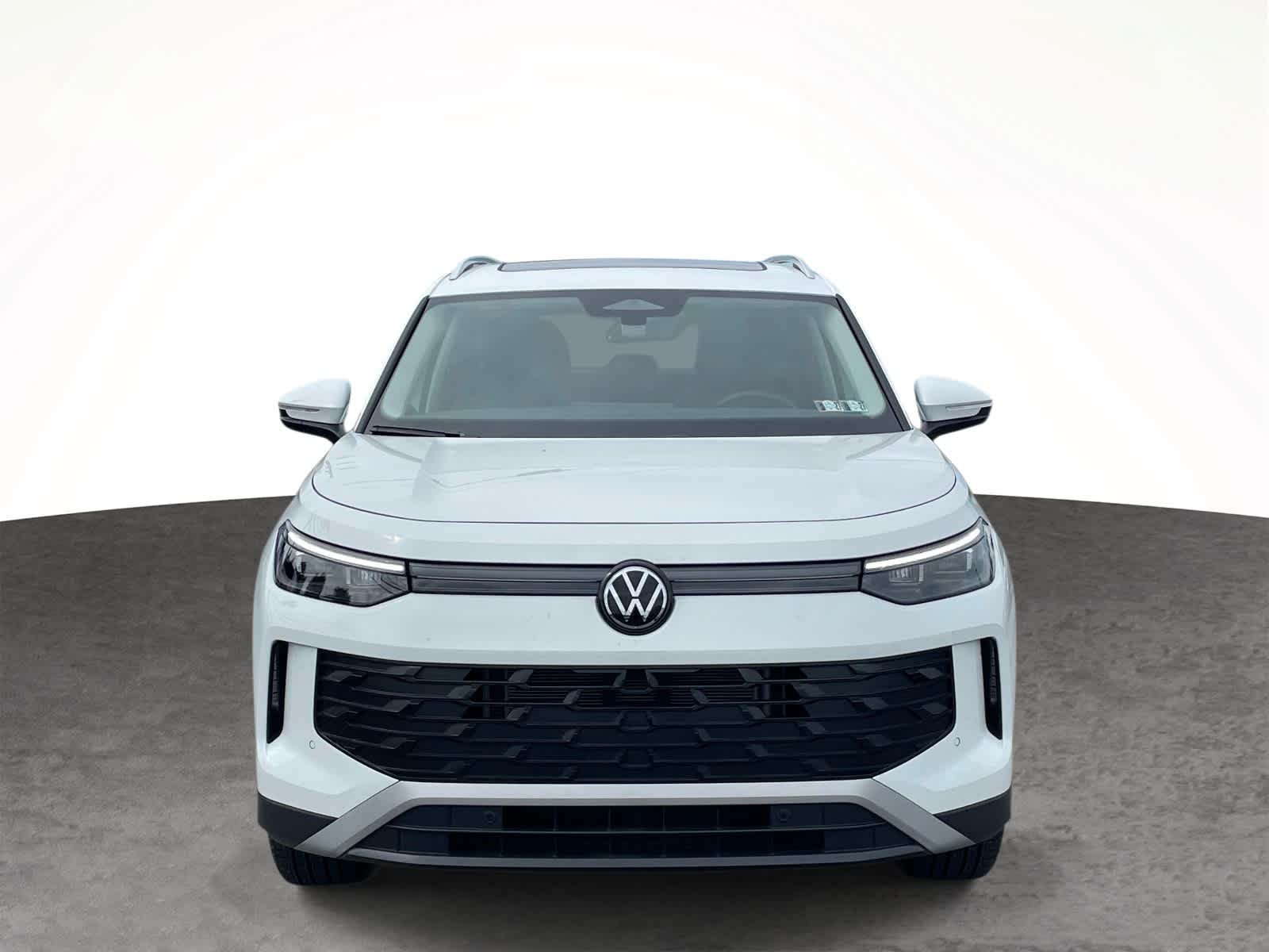 New 2026 Pure White Volkswagen SE image 8