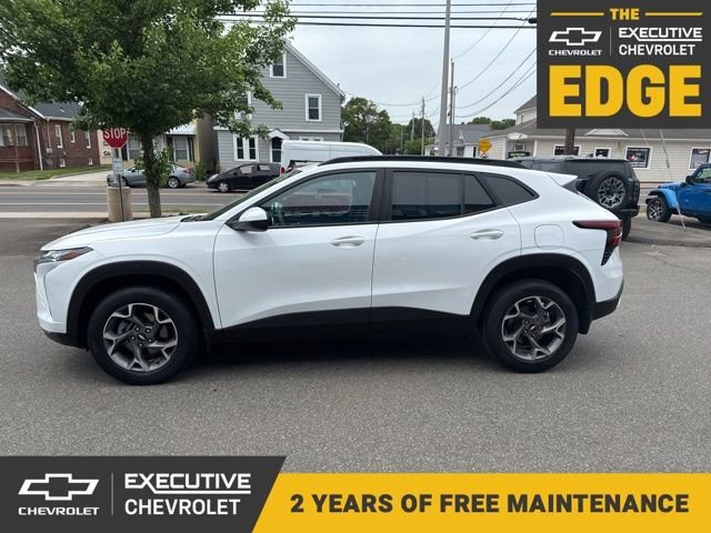 2025 Chevrolet Trax LT's photo