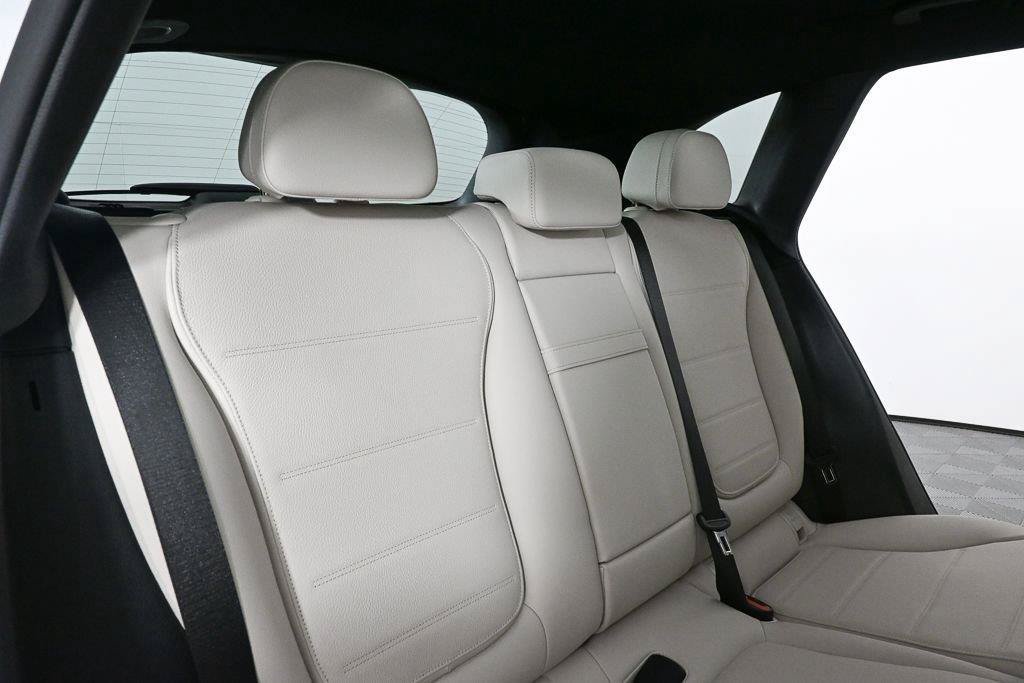 New 2027 MANUFAKTUR Moonlight White Metallic Mercedes-Benz GLC 300 image 57