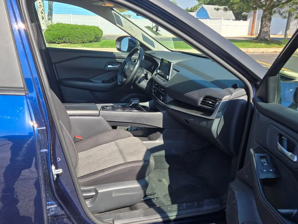 Used 2025 Blue Nissan SV image 12