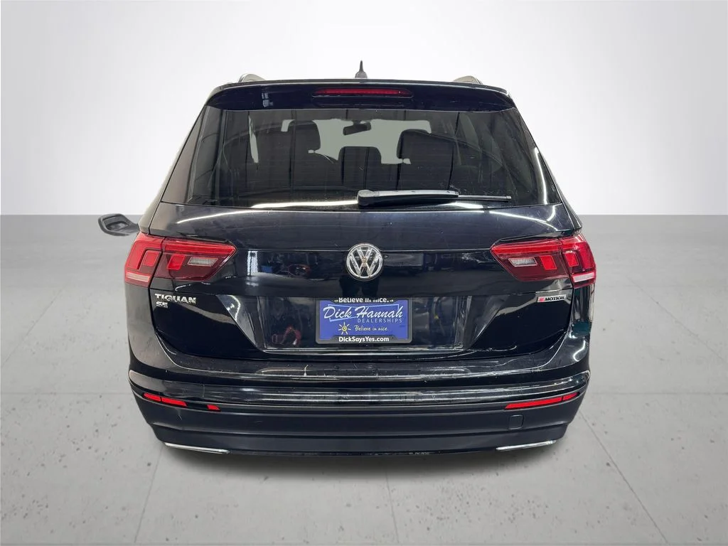 Used 2019 Black Volkswagen 2.0T SE image 5