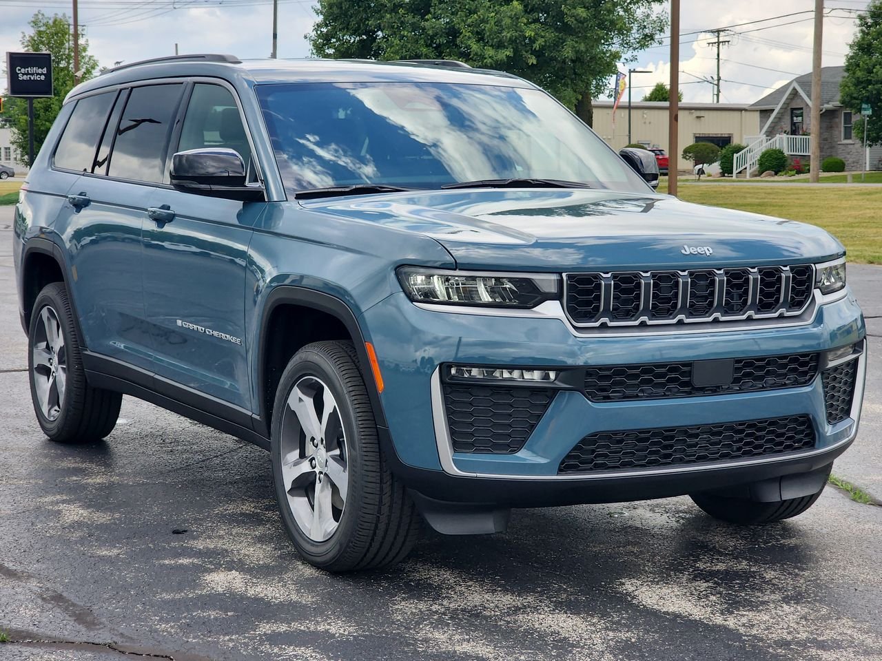 New 2026 Steel Blue Exterior Paint Jeep Limited image 1