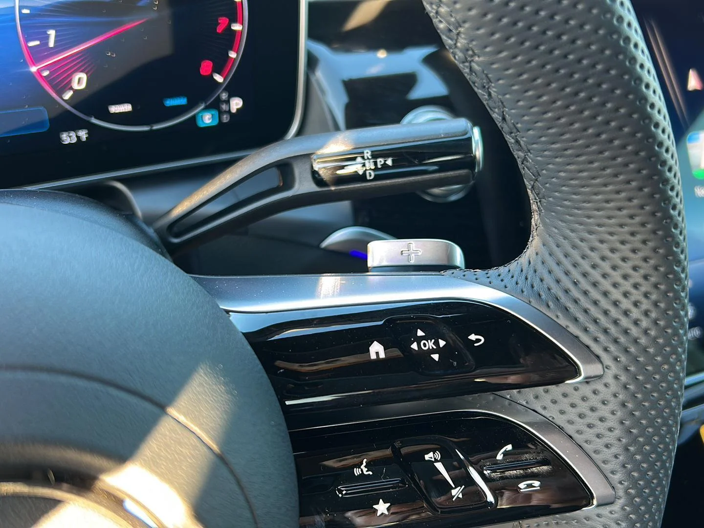 New 2026 Polar White Mercedes-Benz GLC 300 image 20