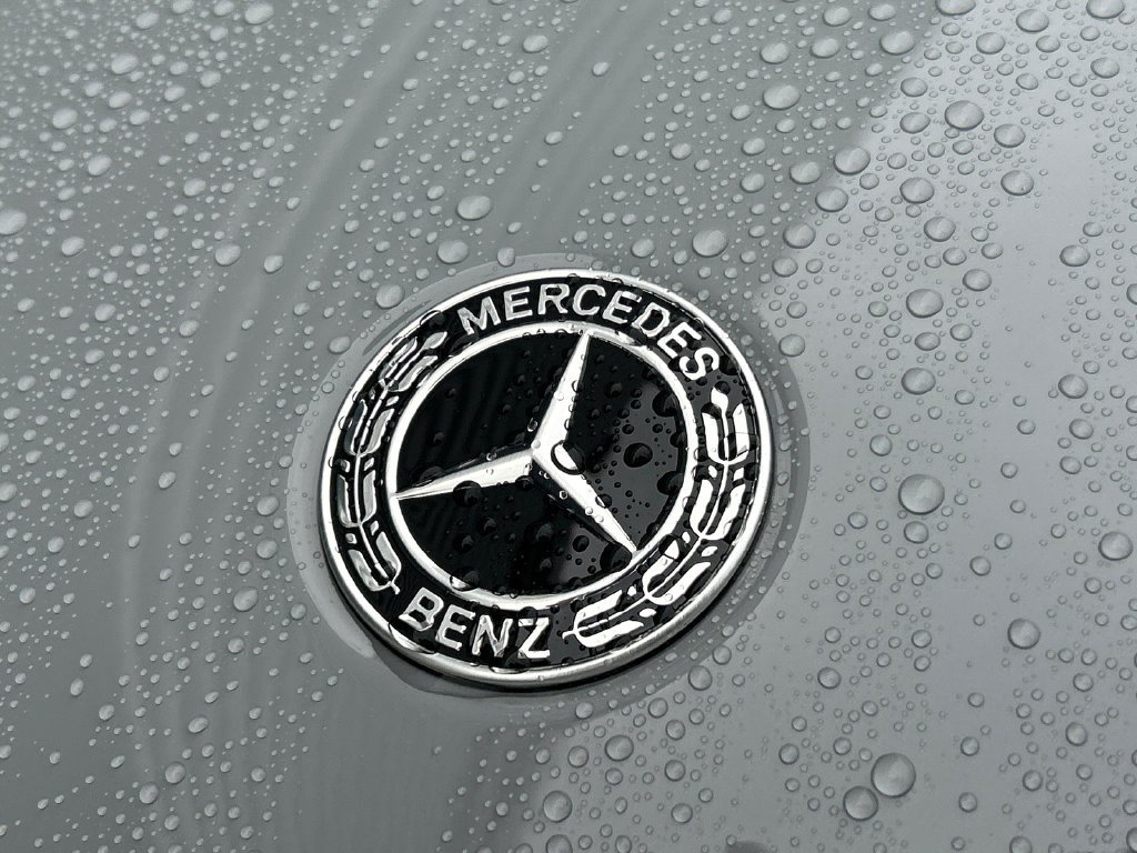 New 2027 MANUFAKTUR Alpine Grey Mercedes-Benz GLC 300 image 66