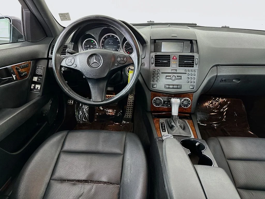 Used 2011  Mercedes-Benz C 300 image 21