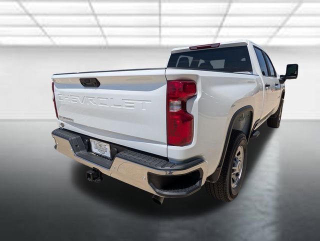 New 2026 Summit White Chevrolet WT image 25