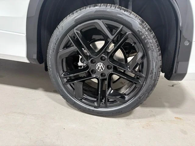 2026 Volkswagen Tiguan SE R-LINE BLACK - Photo 8