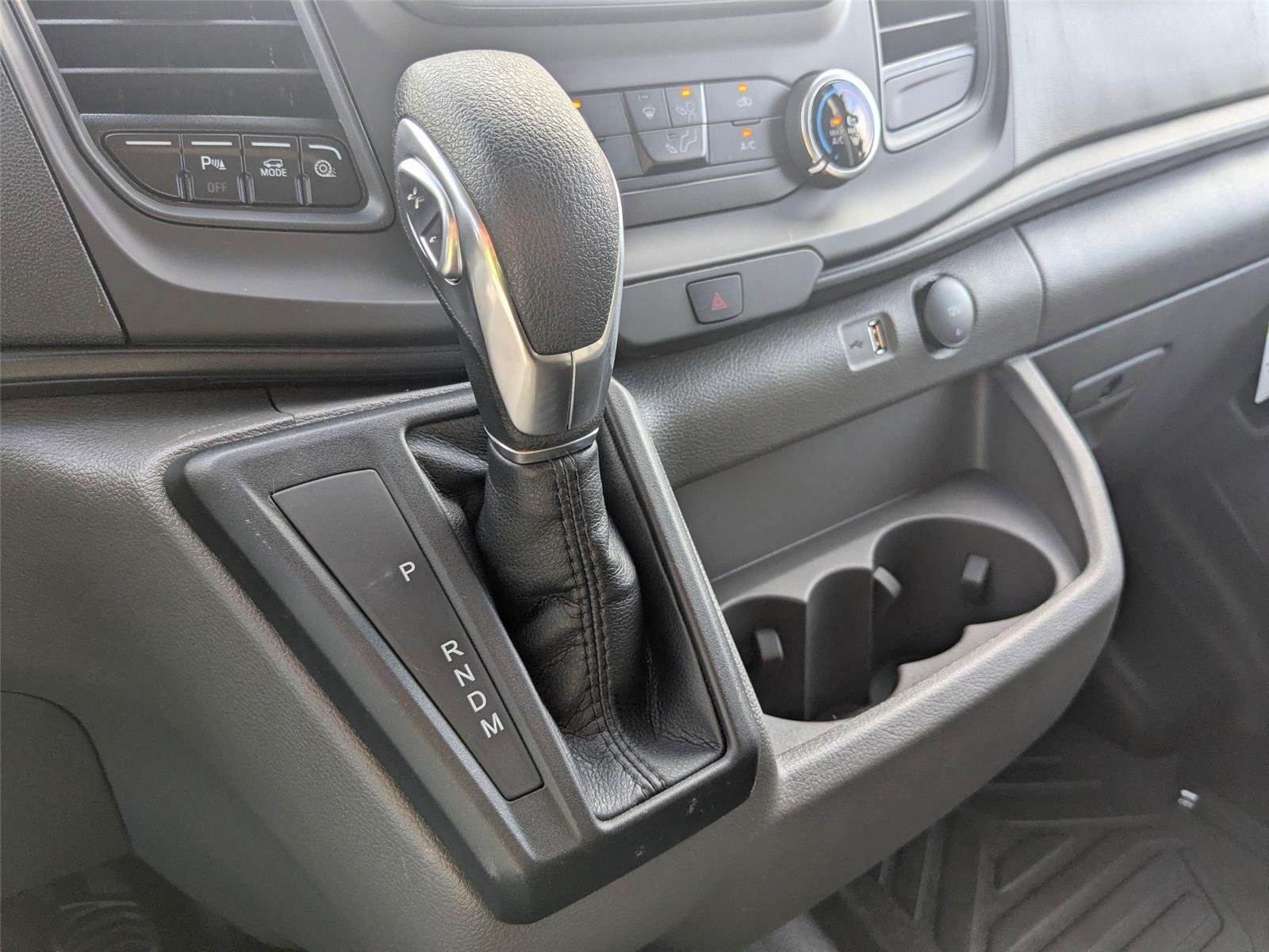 New 2025 Oxford White Ford Cargo Van image 29