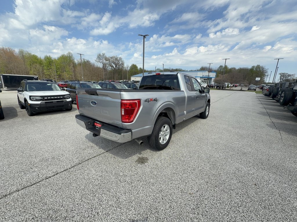 Certified Used 2022 Iconic Silver Ford XLT image 6