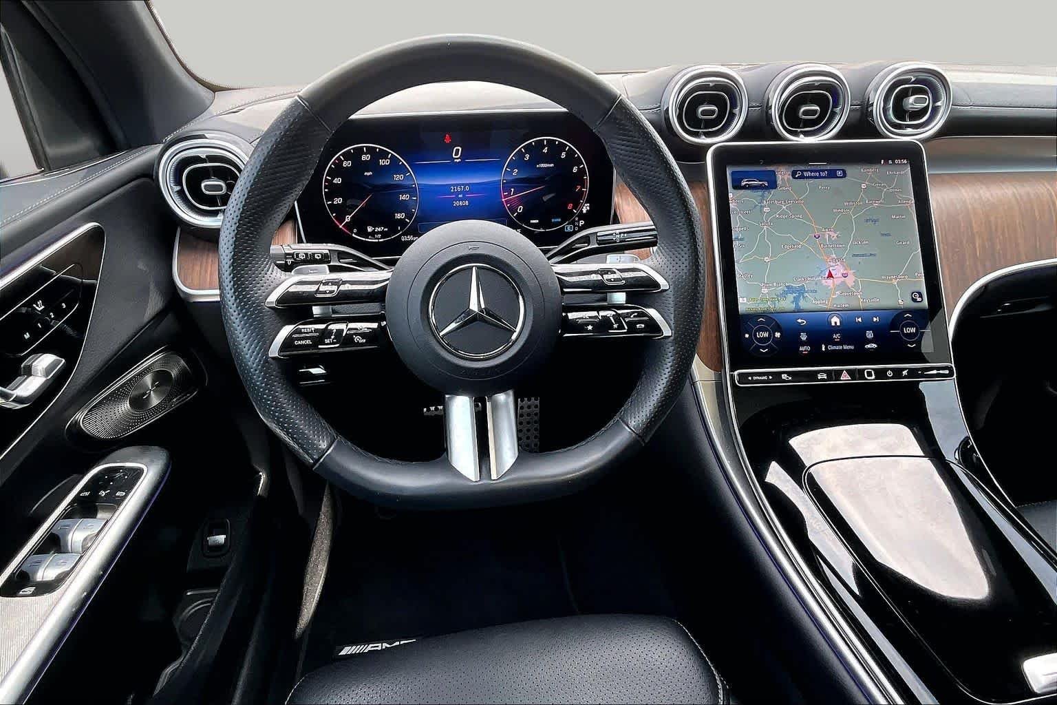 Used 2025 Graphite Grey Metallic Mercedes-Benz GLC 300 image 6