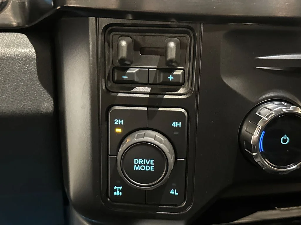 New 2026 Black Ford Lariat image 31