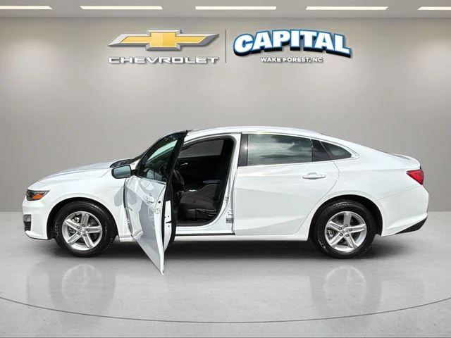 Used 2024 White Chevrolet LS image 9