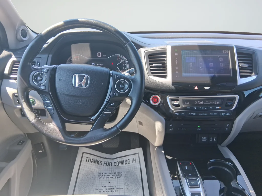 Used 2016 Blue Honda Elite image 11
