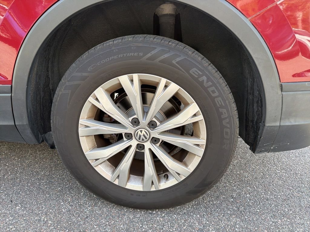 Used 2018 Red Volkswagen 2.0T S image 25
