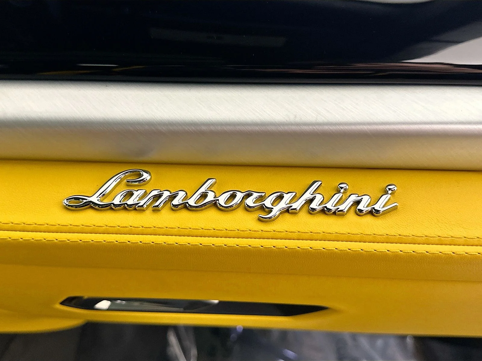 Used 2025 Yellow Lamborghini  image 45
