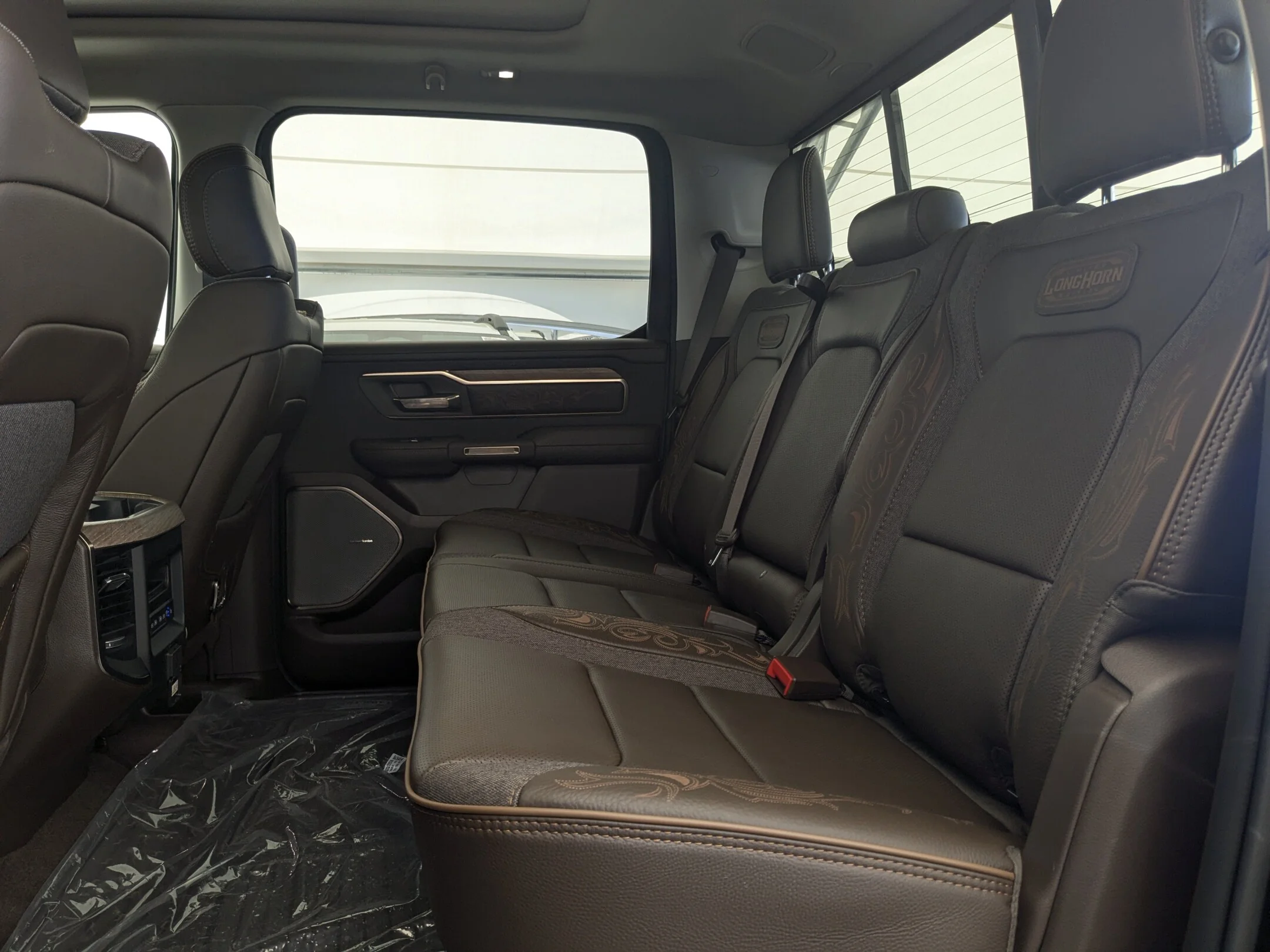 New 2026 Black RAM Limited Longhorn - - Level A Grp - Pano Sunroof - 14.4 Uconnect NAV - Head-Up Display & More! image 30