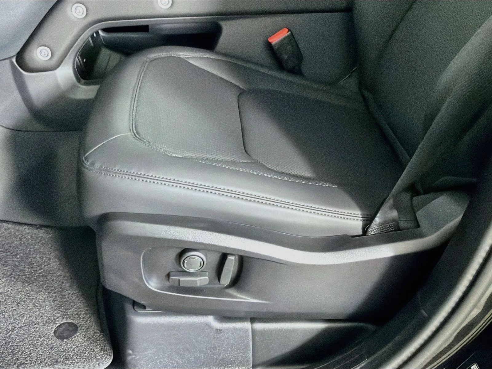 New 2026 Santorini Black Land Rover S image 25