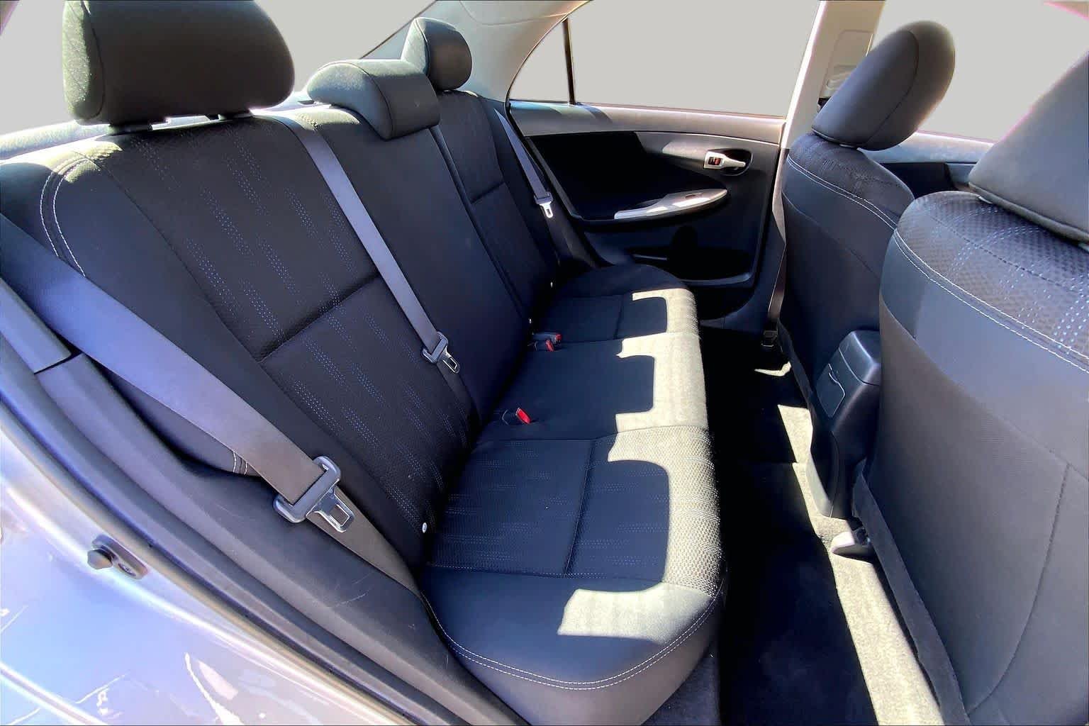Used 2013 Classic Silver Metallic Toyota S image 19