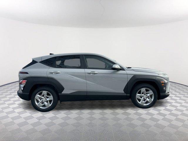 New 2026 Cyber Gray Metallic Hyundai SE image 4