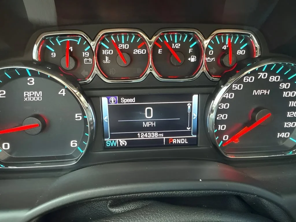 Used 2018 BLACK Chevrolet Premier image 31