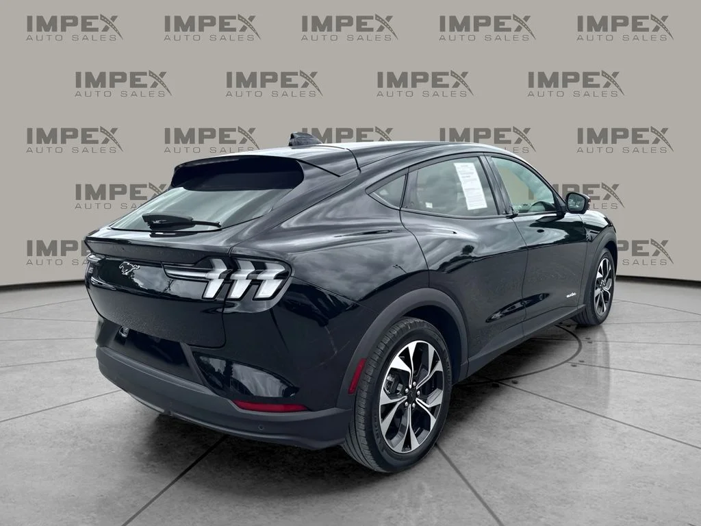 Used 2025 Black Ford Select image 3