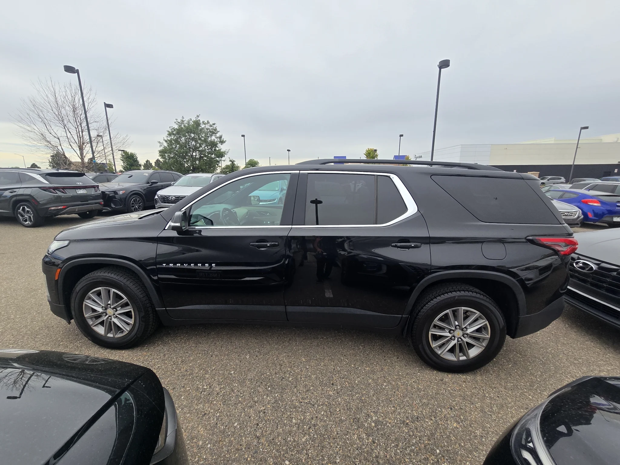 Used 2022 Mosaic Black Metallic Chevrolet LT Cloth image 14
