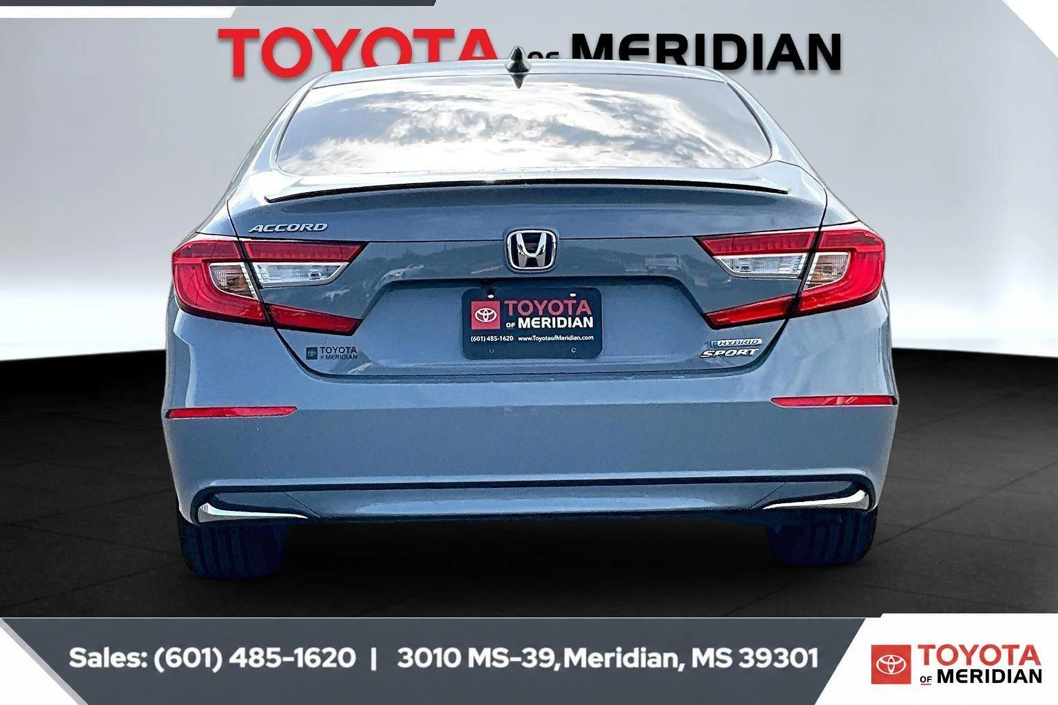 Used 2022 Sonic Gray Pearl Honda Sport image 4