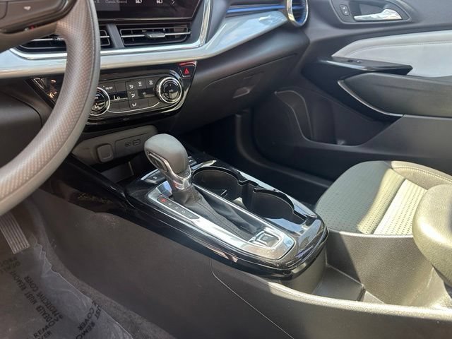 2026 Chevrolet Trax LT - Photo 25