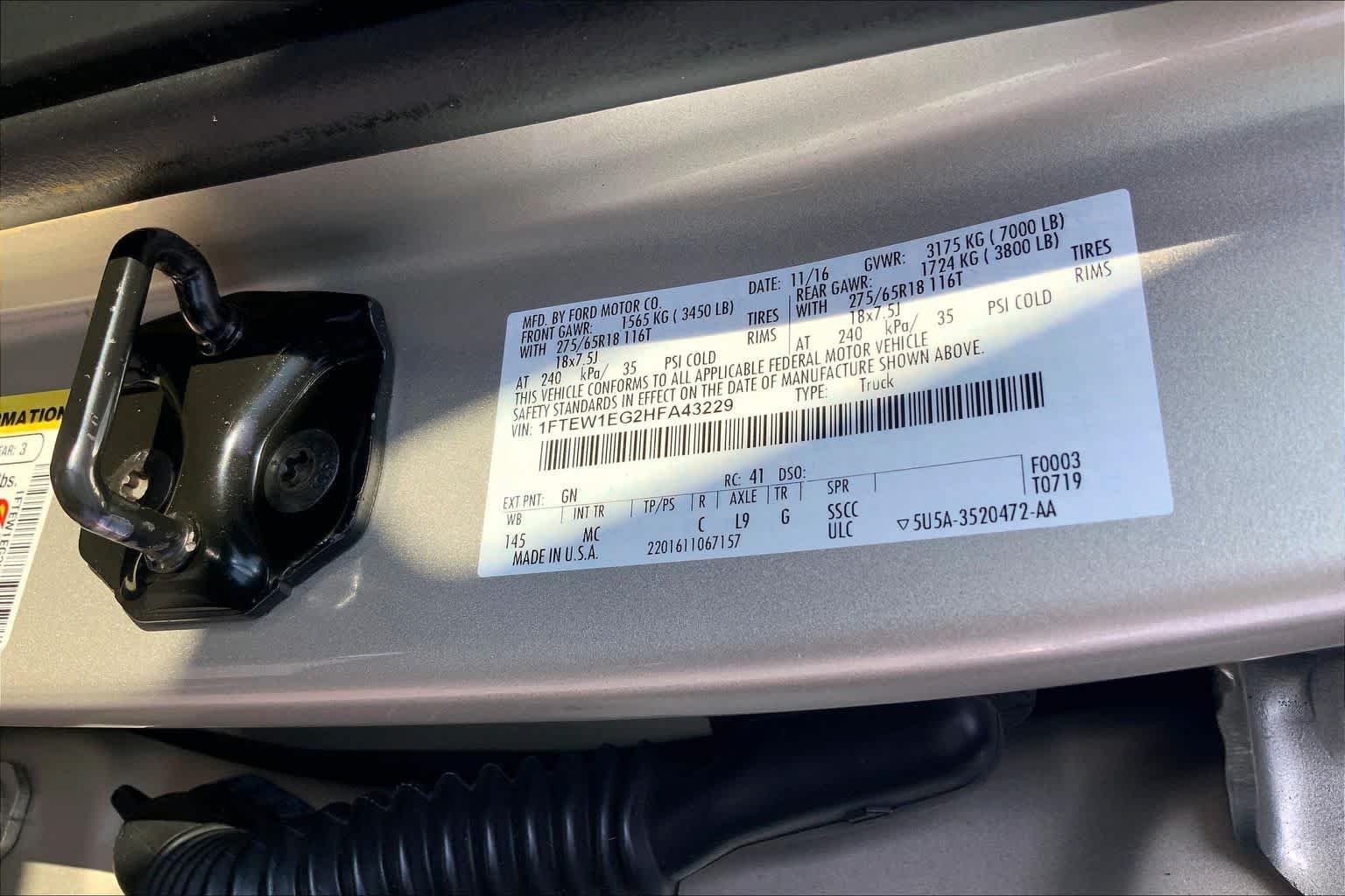 Used 2017 White Gold Ford XLT image 29