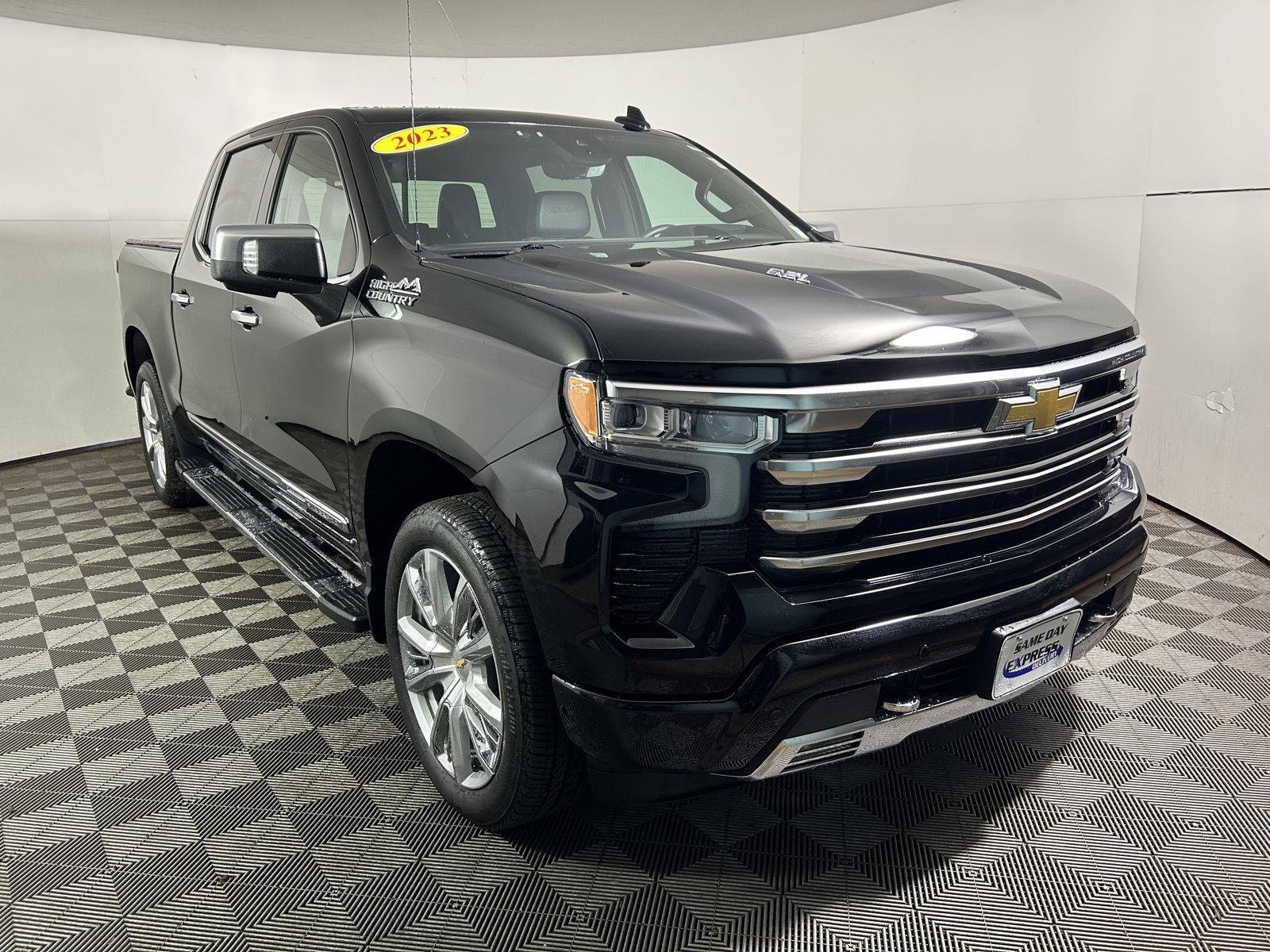 Used 2023 Black Chevrolet High Country image 6