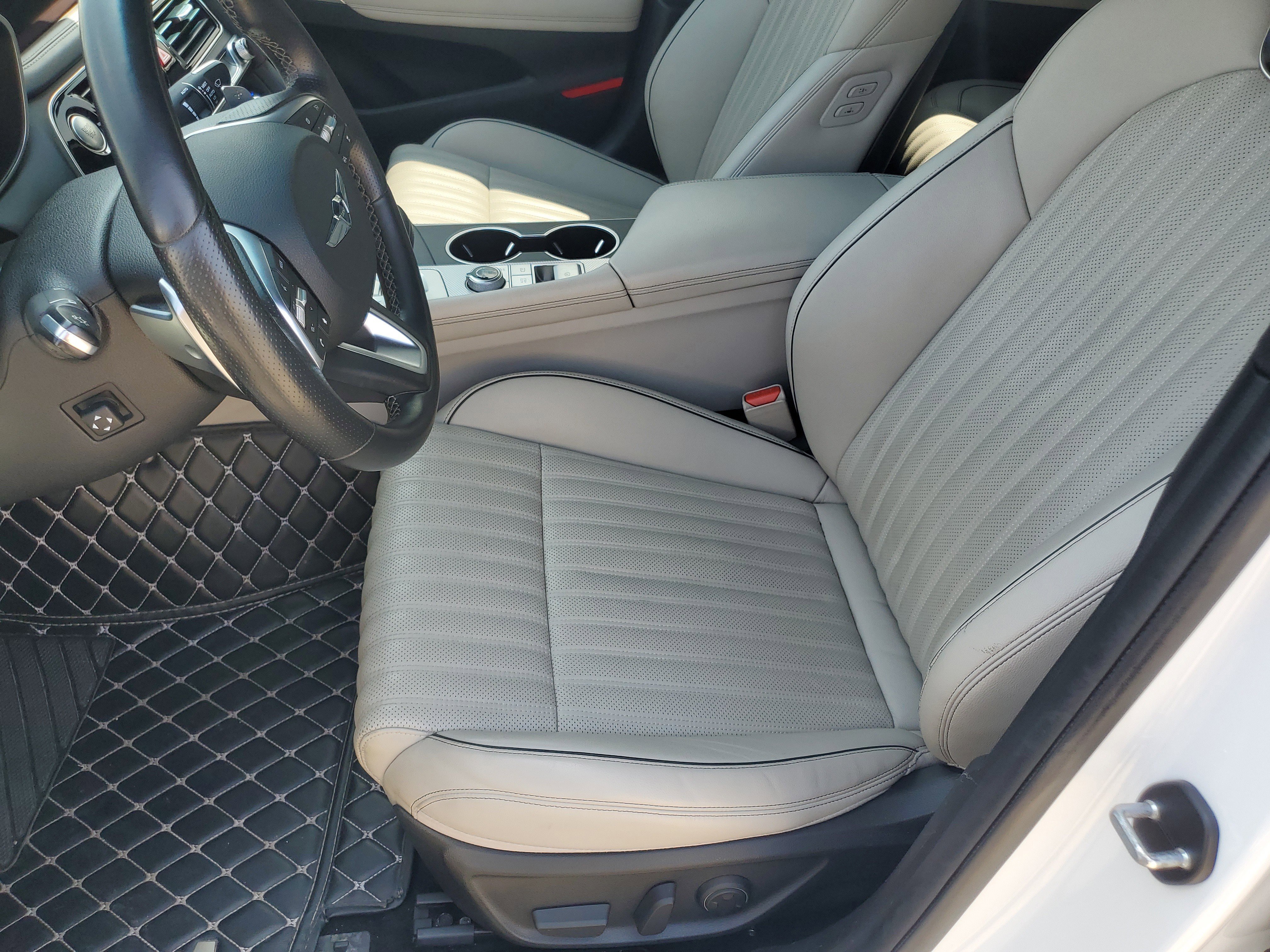 Used 2022 Uyuni White Genesis 3.3T image 21