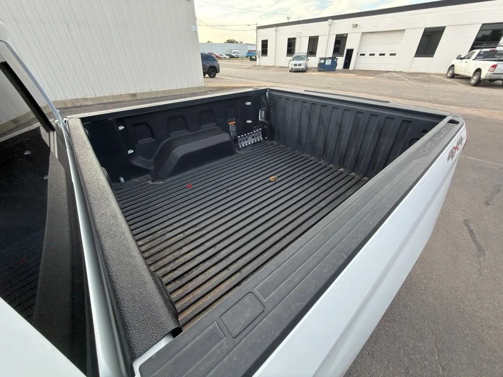 2021 Chevrolet Silverado 1500 LTZ - Photo 17