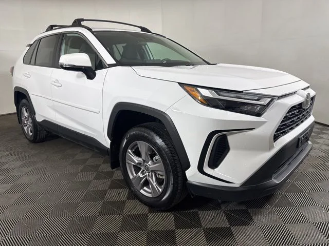 Used 2025 Ice Toyota XLE image 1