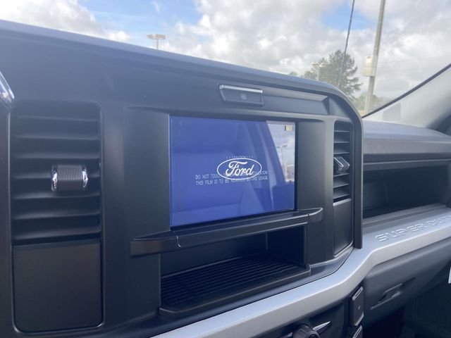 New 2026 Oxford White Ford XL image 18
