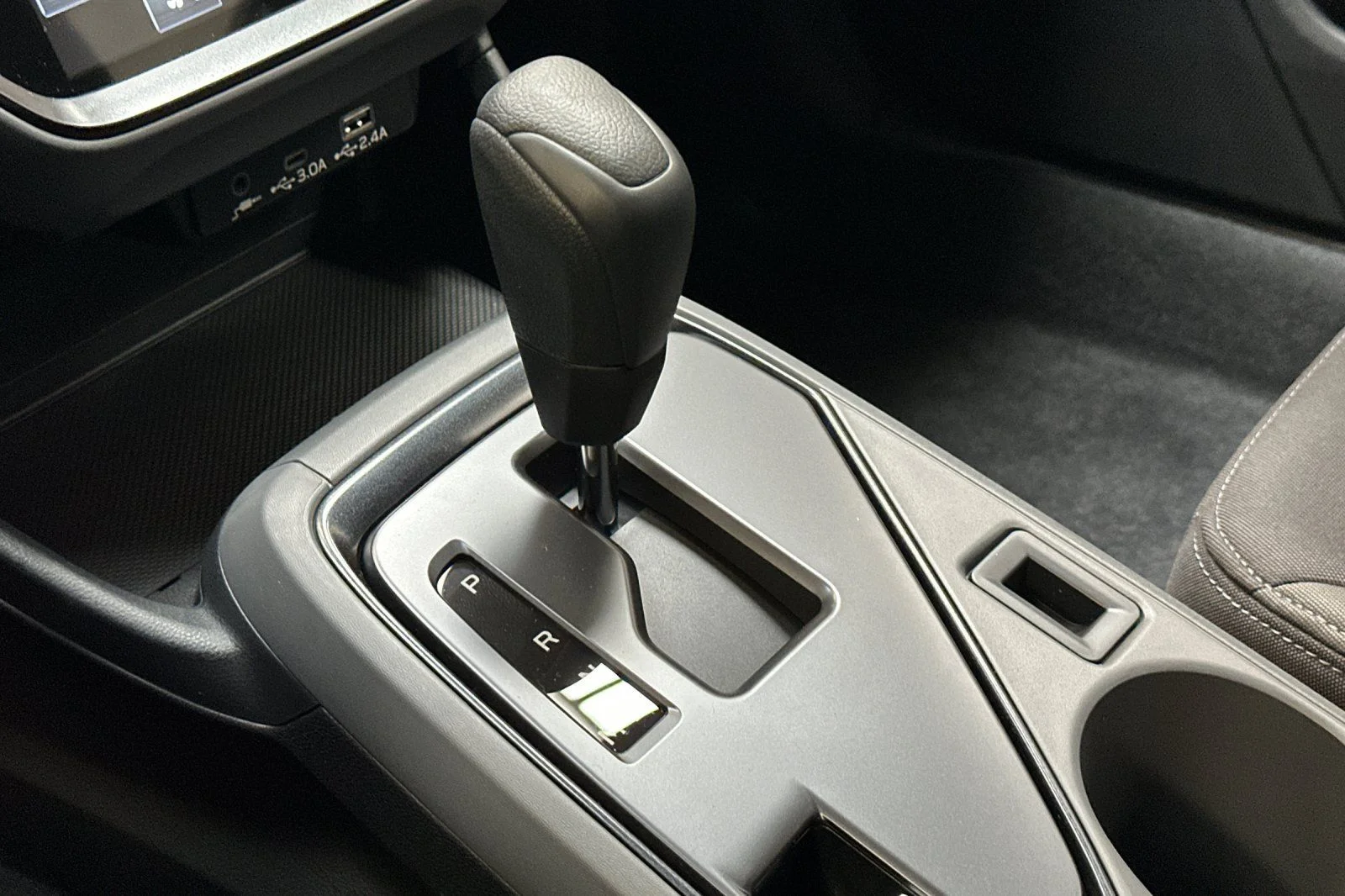 New 2026 CRYSTAL WHITE PEARL Subaru Premium image 24