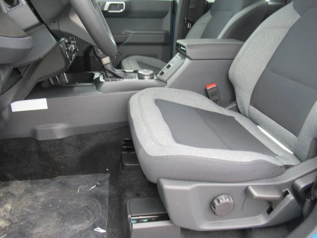 2025 Ford Bronco 4-Door Base - Photo 15