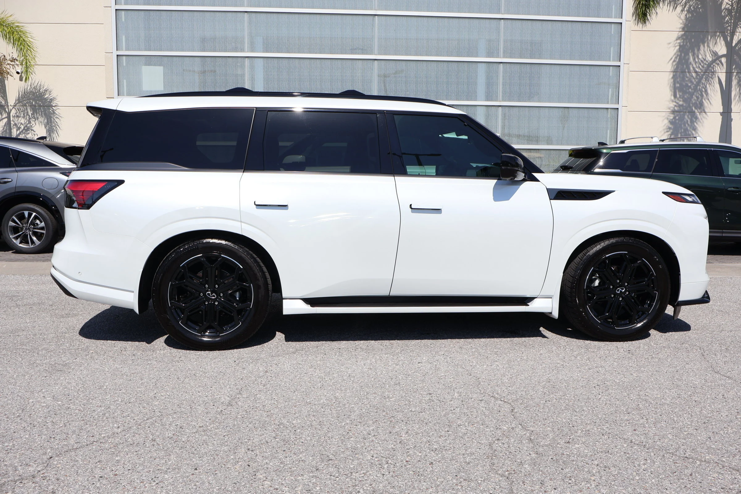 2026 INFINITI QX80 Sport - Photo 11