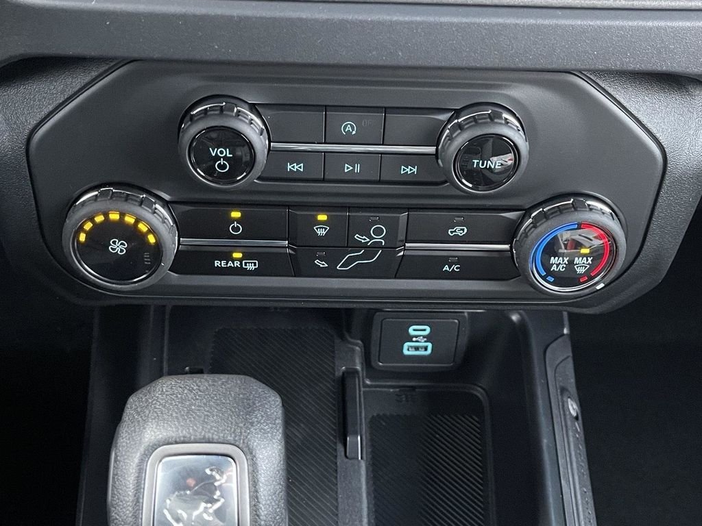 2025 Ford Bronco 4-Door Base - Photo 32