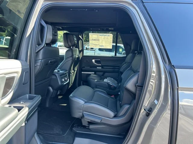 New 2026 Gray Ford Platinum image 26