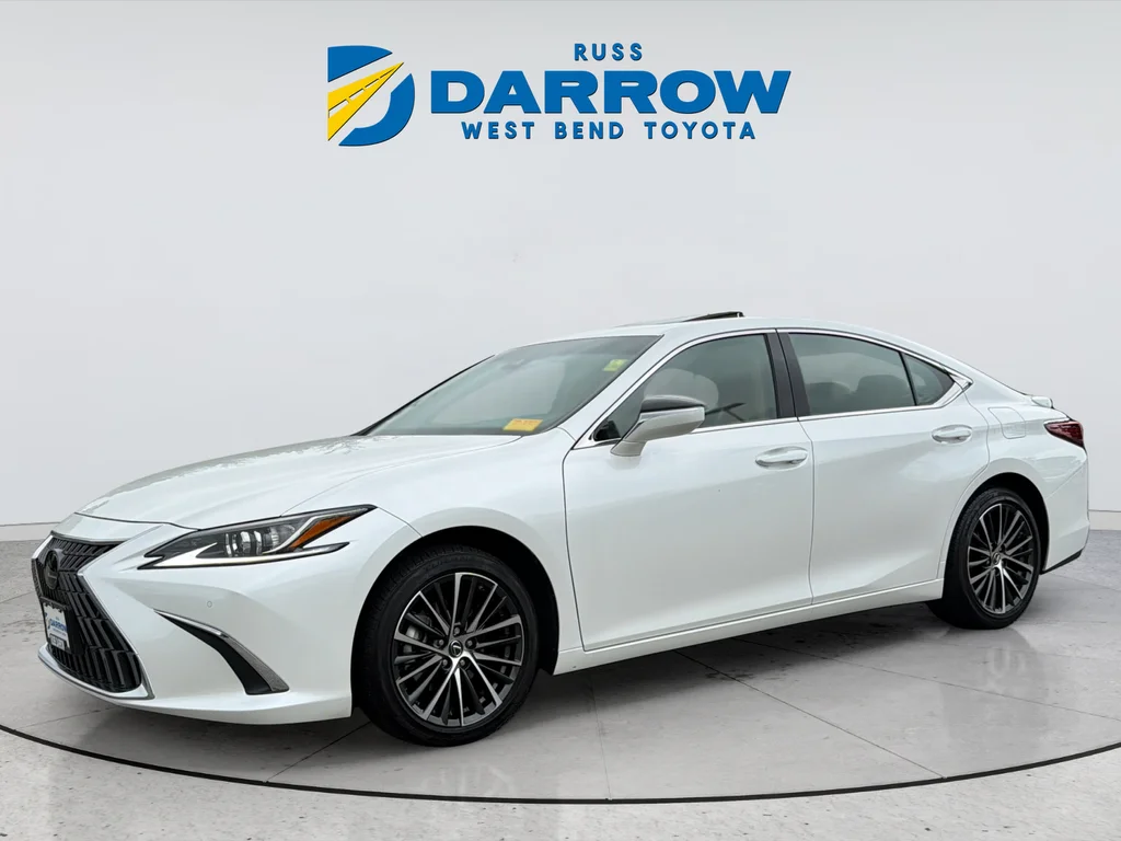 Used 2024 White Lexus 350 image 1