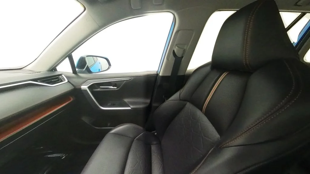 Certified Used 2019 Blue Toyota Adventure image 30