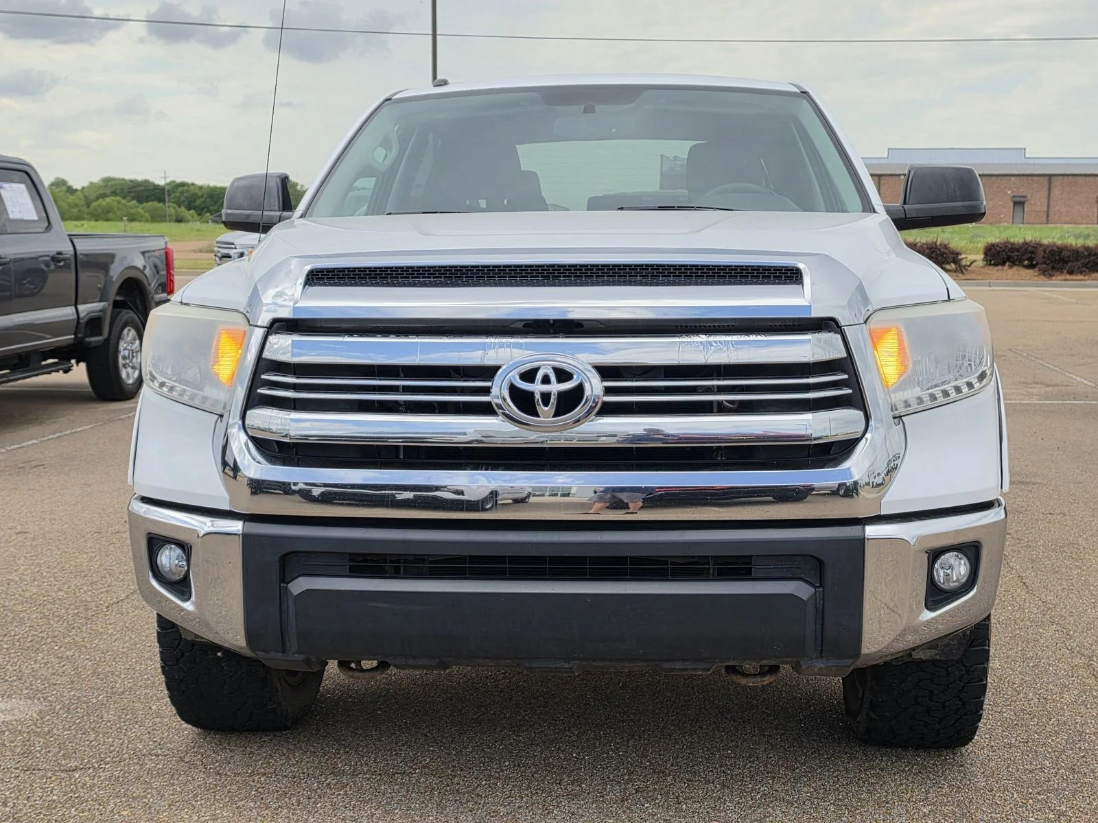 Used 2017 Toyota Tundra SR5 with VIN 5TFDW5F12HX603807 for sale in Madison, MS