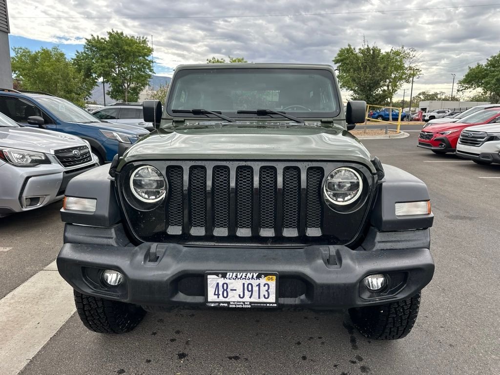 Used 2020 Green Jeep Sport image 2